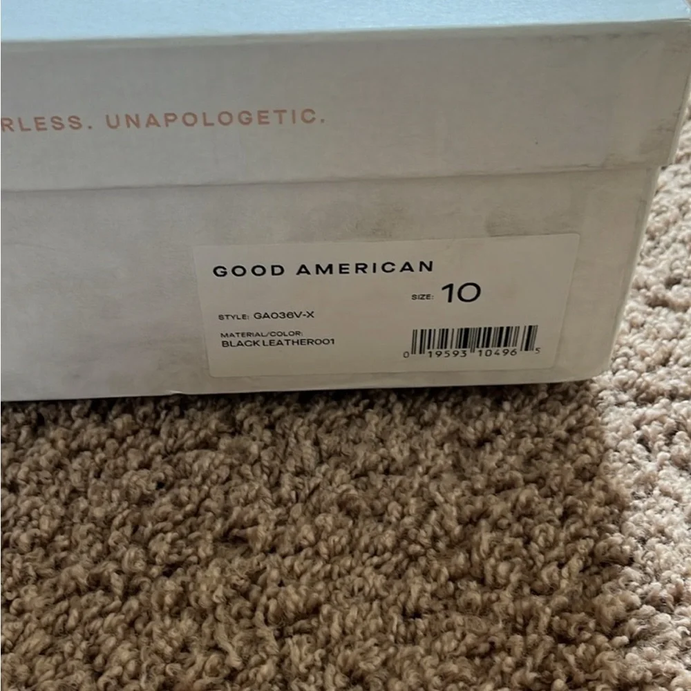 NWT Good American Chelsea Boot Size 10